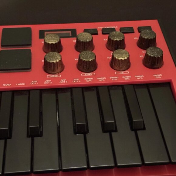 Akai Professional MPK Mini MK3 Keyboard Controller Red - Picture 2 of 6